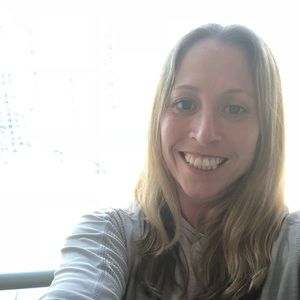 Meet your Posher, Angela